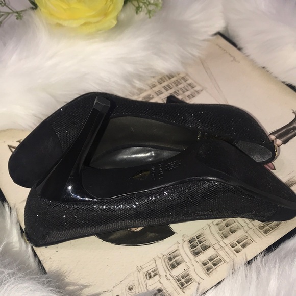 Monet Designed in Italy. Shoes - Picture 4 of 5